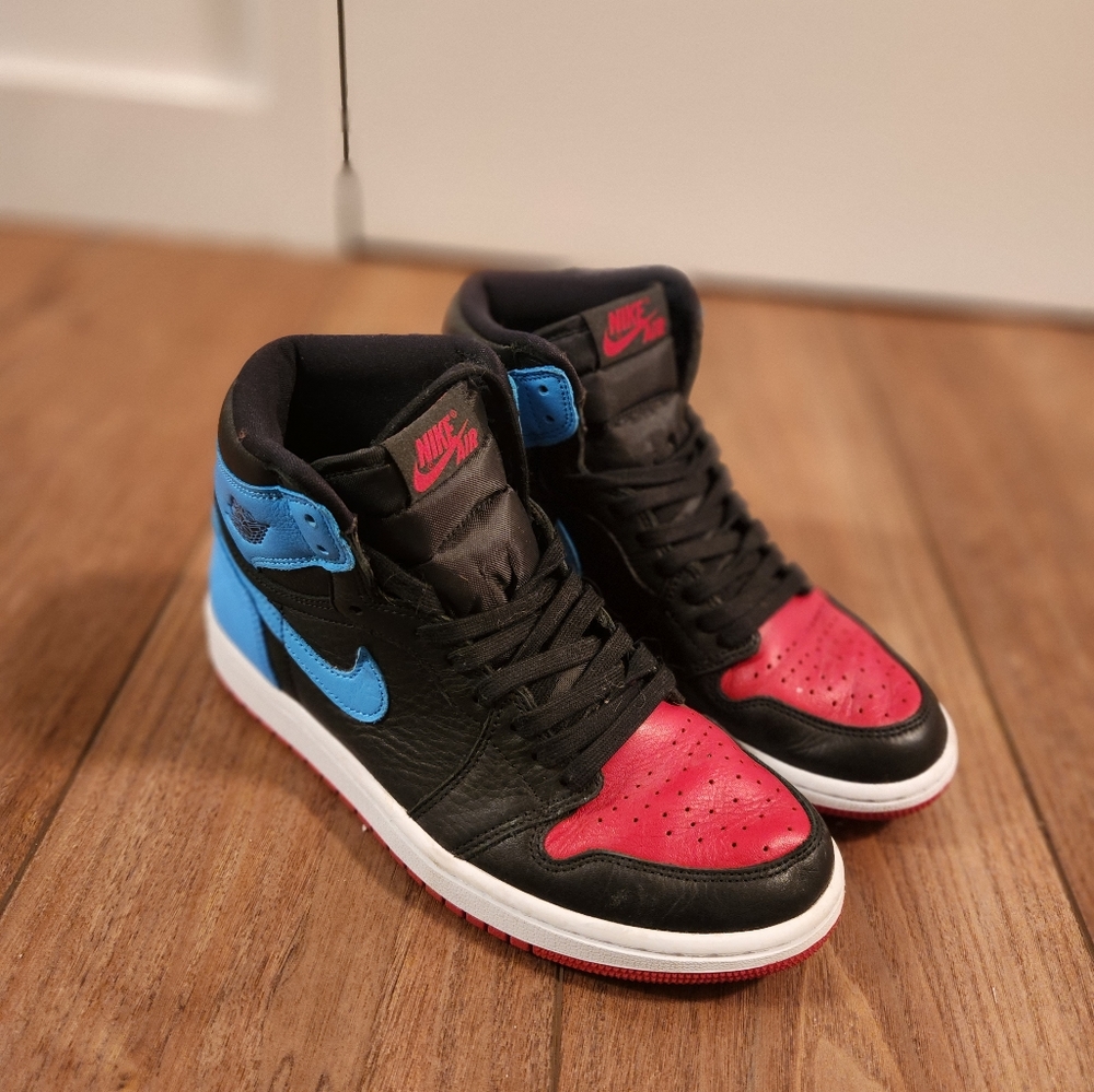 AIR JORDAN 1 HIGH OG WMNS"UNC to Chicago"